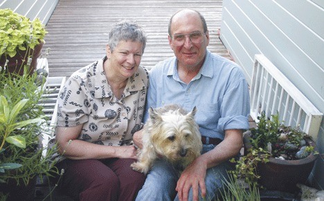 Mary Jo Oxrieder and Windwalker Taibi of Freeland with their Cairn terrier