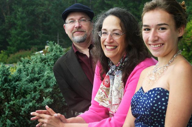 Cellist James Hinkley