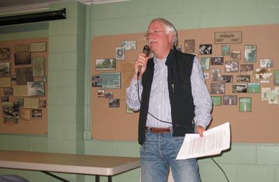 Attorney Doug Kelly discusses legal concerns around forming a Clinton Community Council at an open community meeting Sept. 27.
