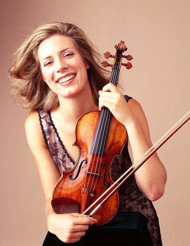 World renowned violinist Elizabeth Pitcairn is the guest soloist at Saratoga Chamber Orchestra’s upcoming concert at South Whidbey High School.