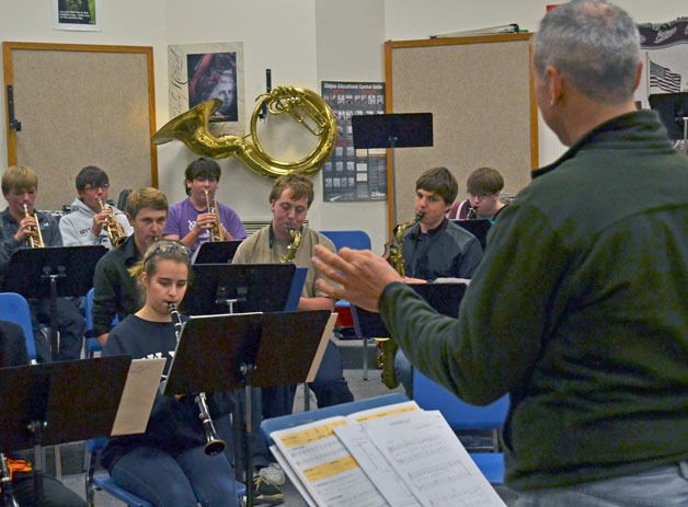 Chris Harshman directs students Claire Burns on clarinet