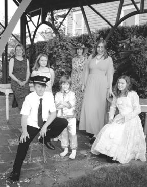 Good Cheer Thrift Store fans will model | South Whidbey Record