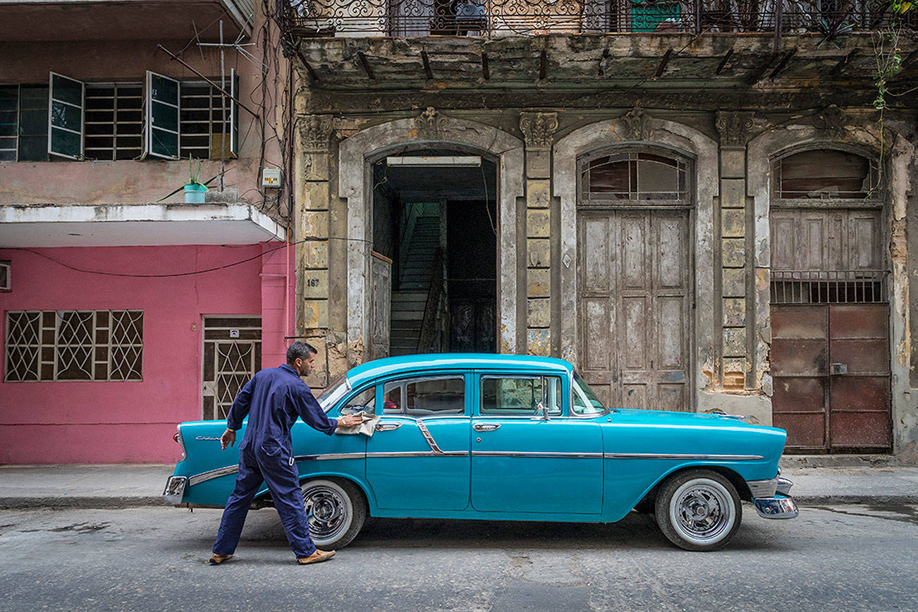 Whidbey photographers offer glimpse into Havana life