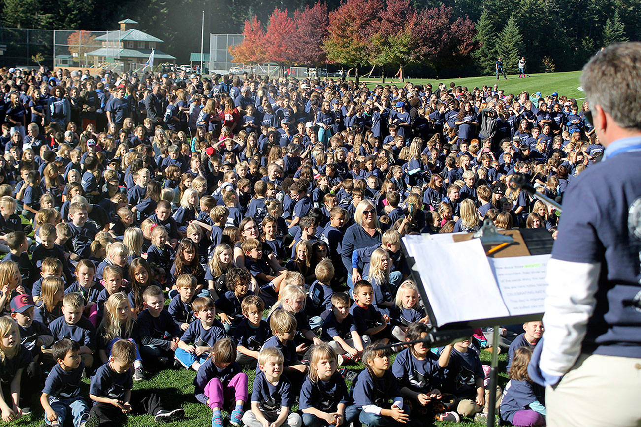 School district brings students together to rally against bullying