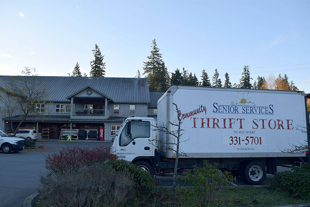 Senior Thrift reopens after Thanksgiving