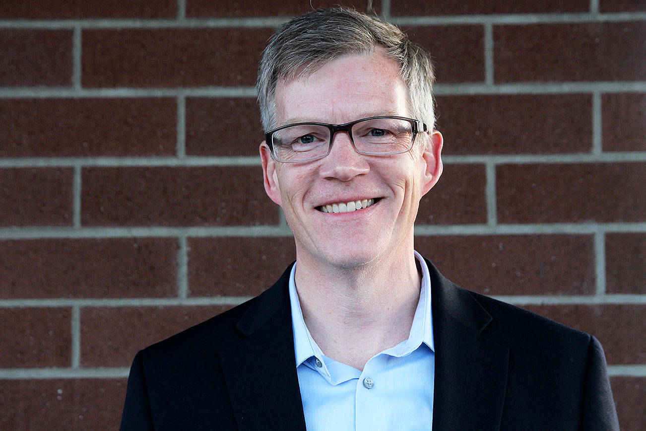 SVC employee challenging Hayes for seat