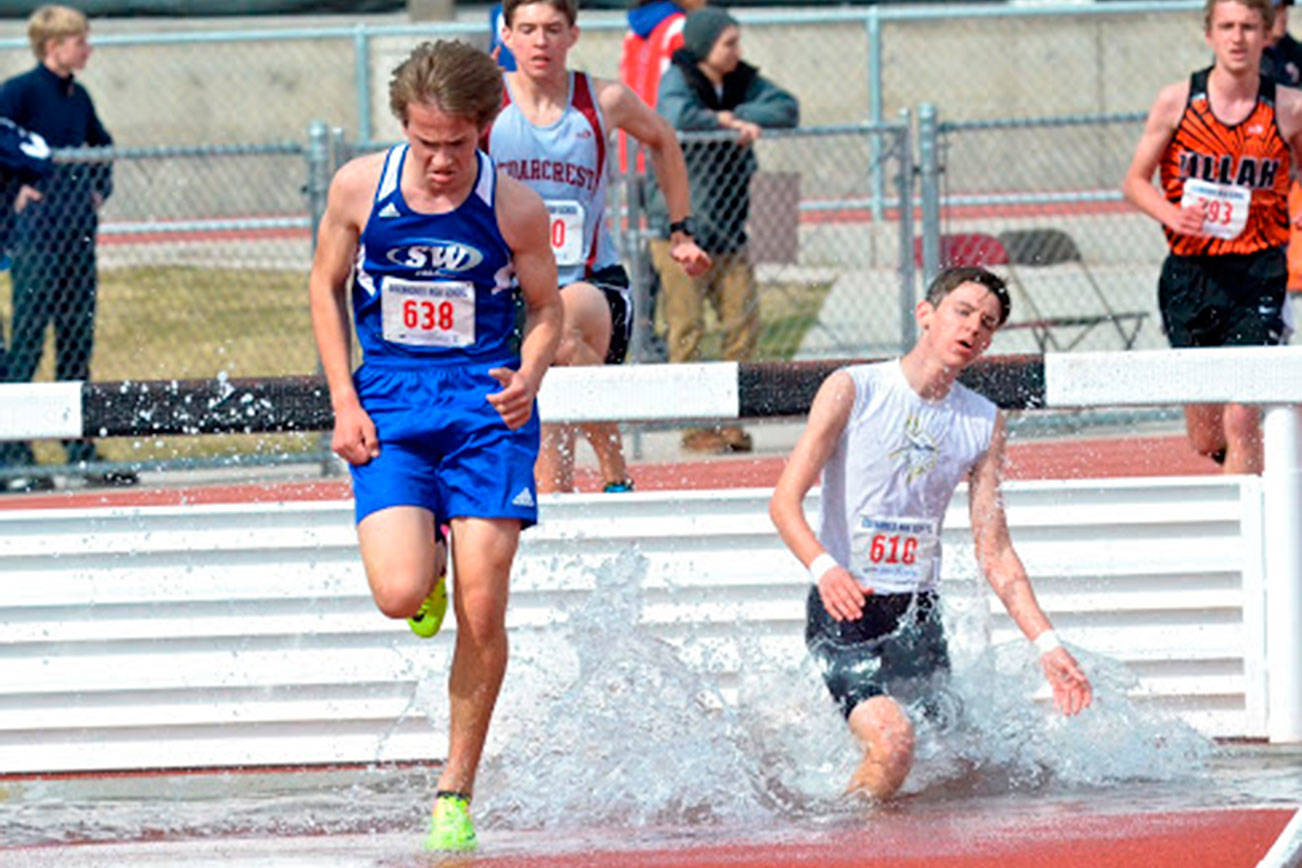 South Whidbey boys 4th at 32-team meet / Track