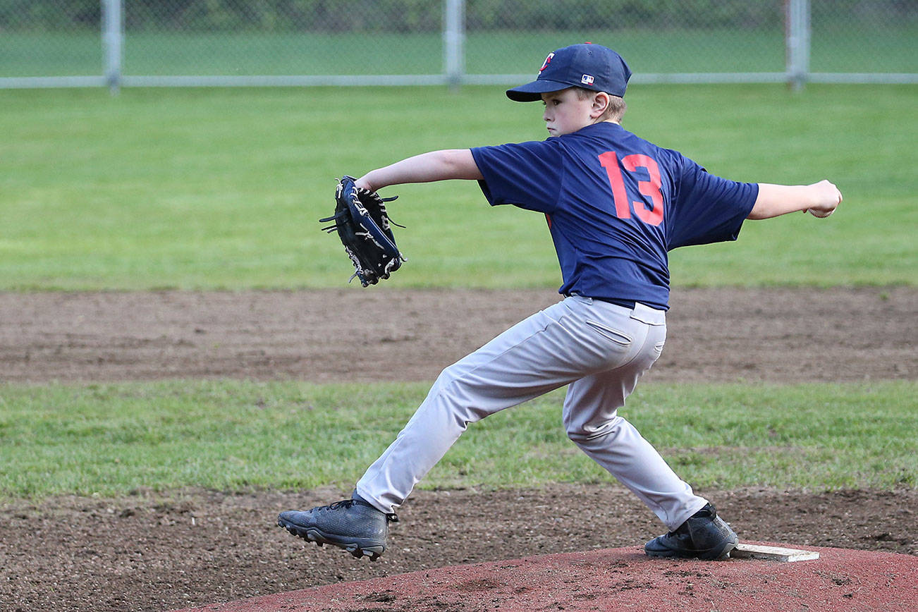 Photos of opening day / Little League