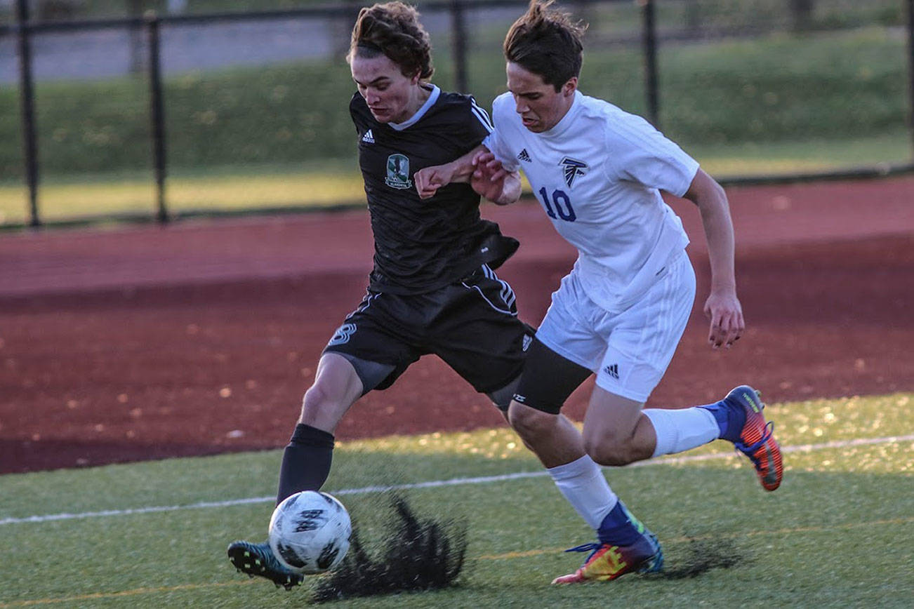 South Whidbey stops Klahowya in shootout / Soccer