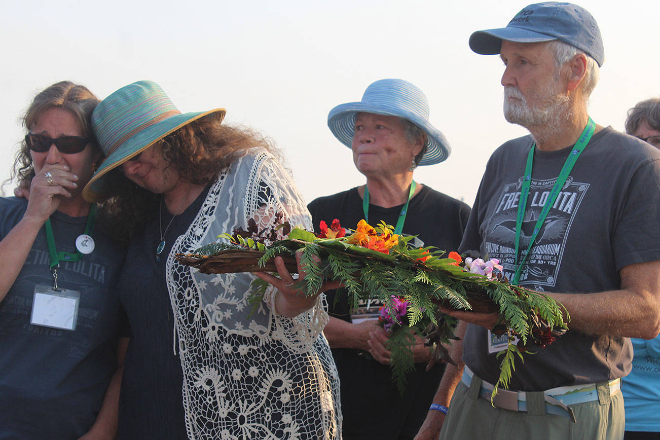 Flowers for Tokitae and her family in peril