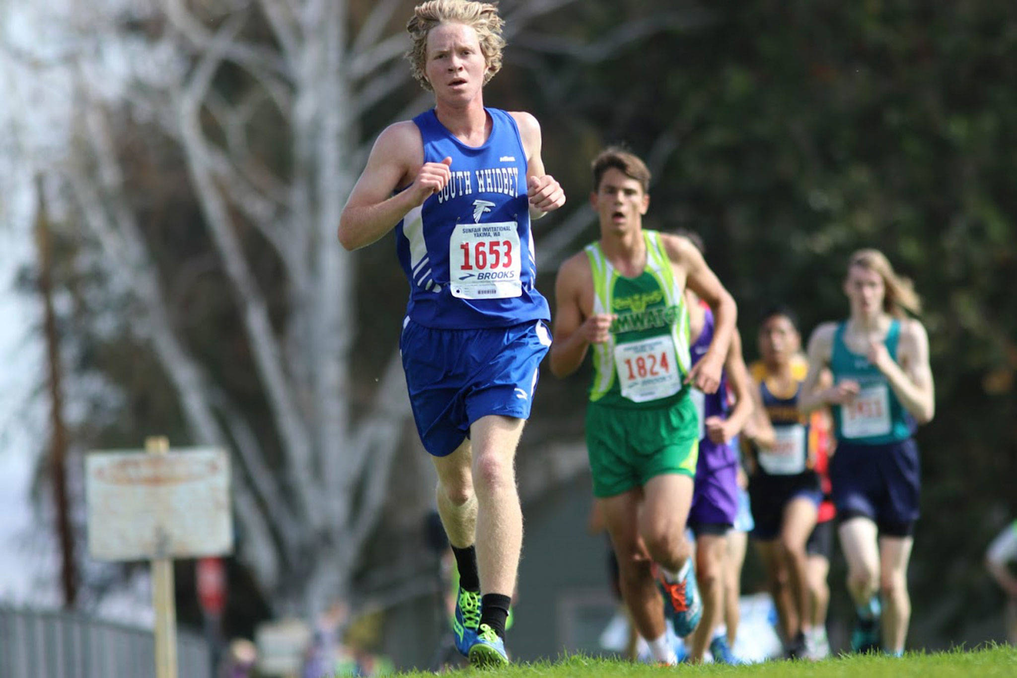 Eli Walton competes for South Whidbey at the Sunfair Invitational Saturday in Yakima. (Photo by Matt Simms)