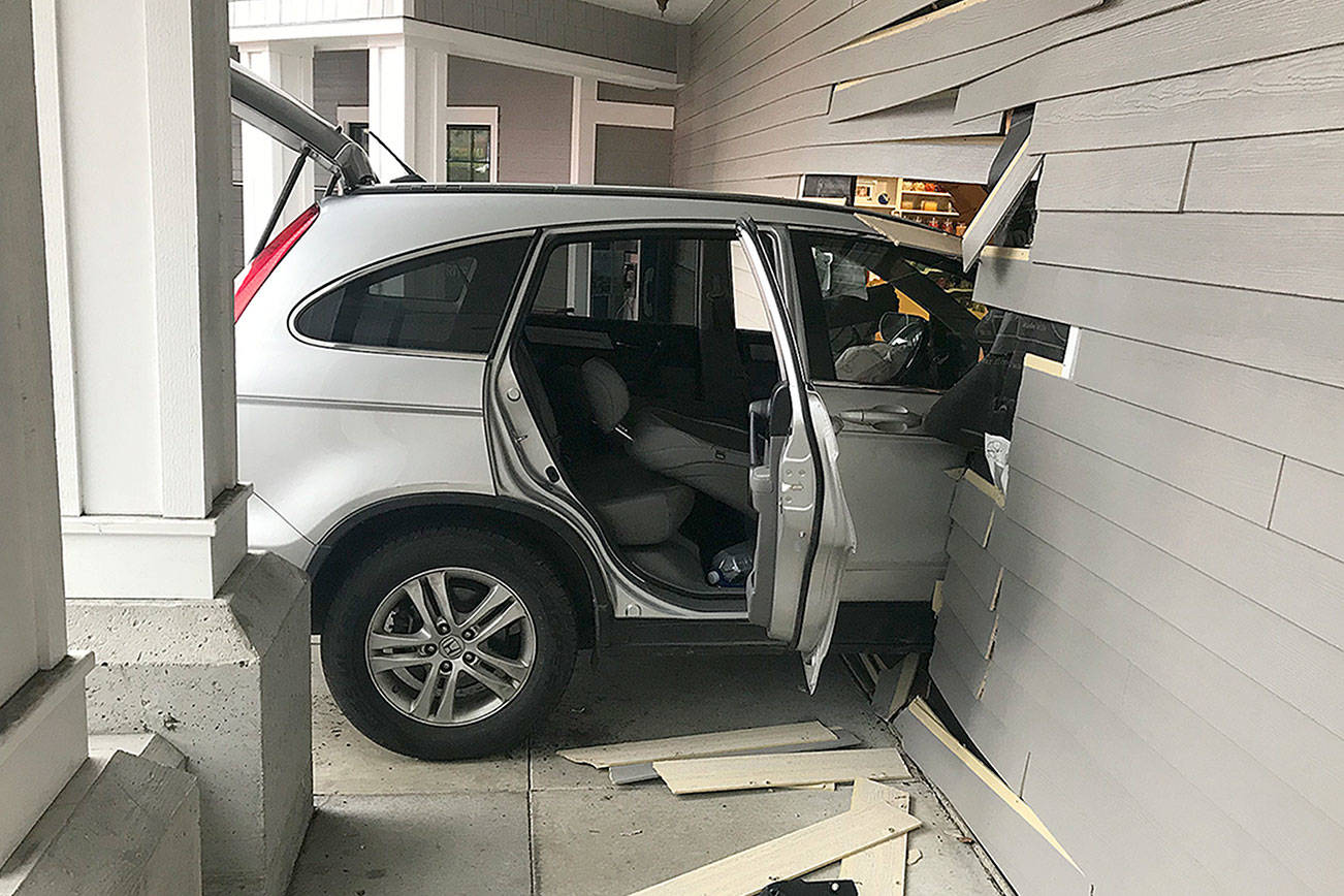 SUV crashes into Linds