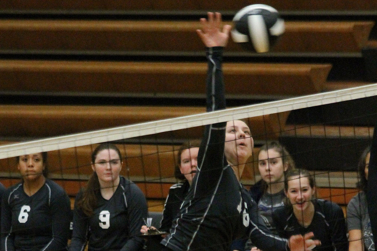 Falcons fall 1 match short of state tournament / Volleyball