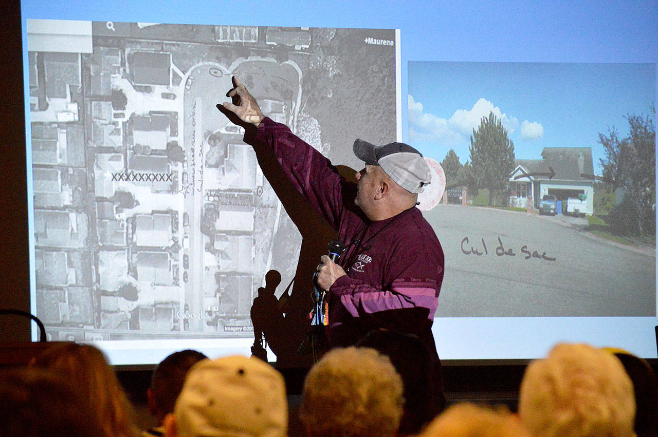 UFO event on Whidbey draws a crowd