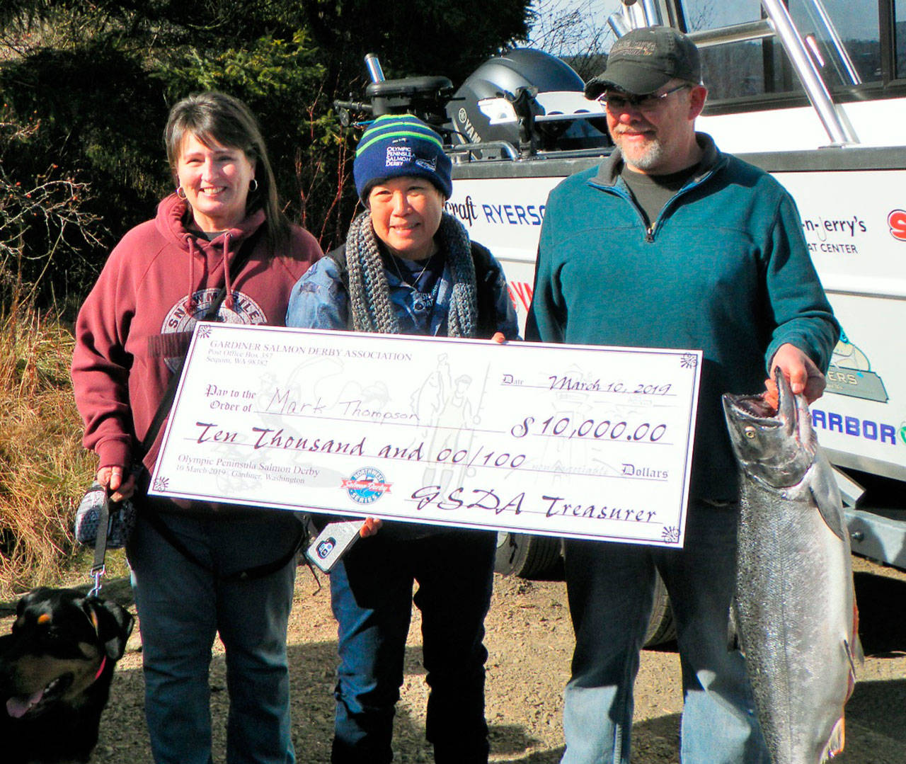 Thompson’s salmon derby win earns big prize / Fishing