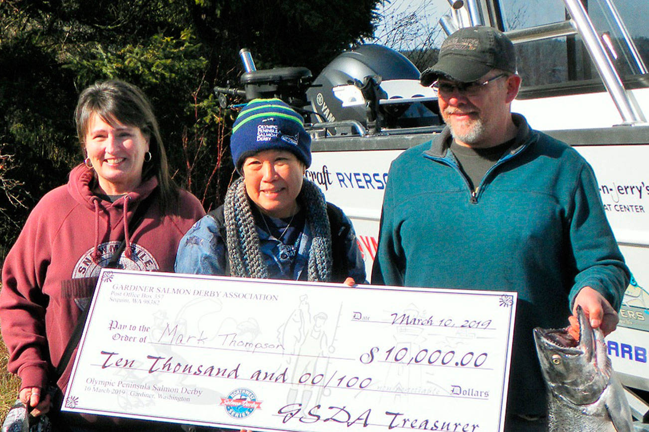 Thompson’s salmon derby win earns big prize / Fishing