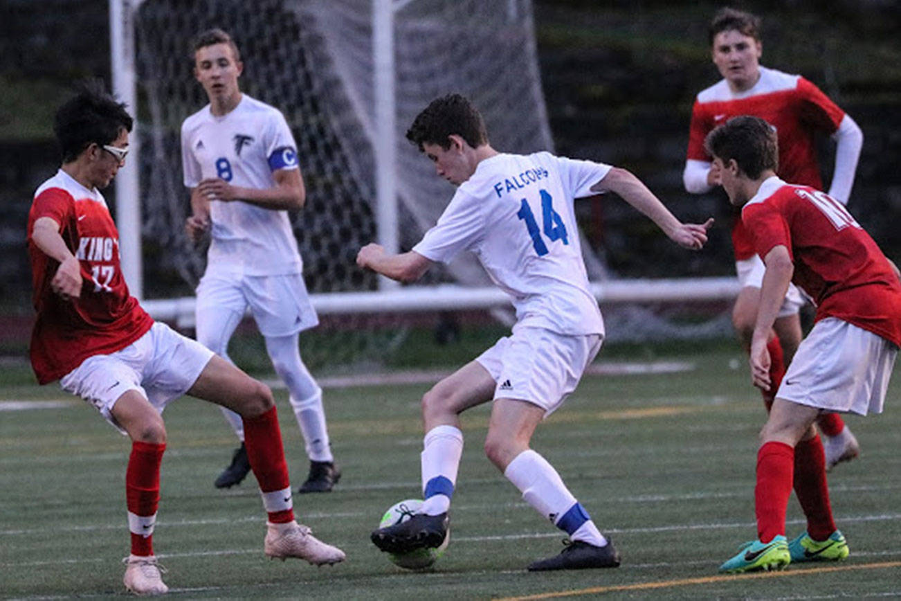 South Whidbey scores in final minute to upend King’s / Soccer