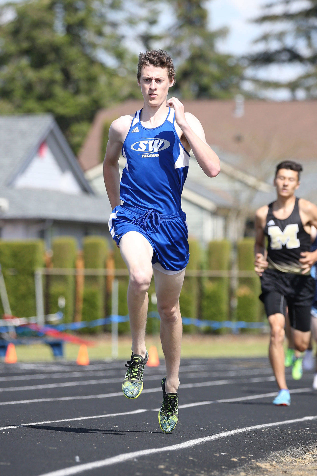 Callahan Yale runs to first place in the 800.(Photo by John Fisken)