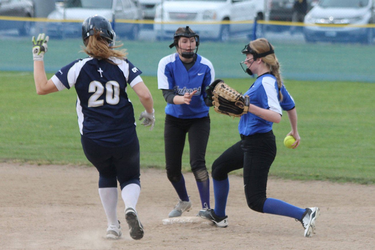 South Whidbey ousted from district tournament / Softball