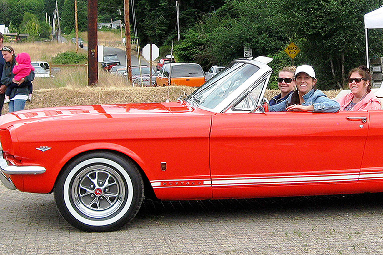 Cool cars at Cool Bayview Nights Car Show