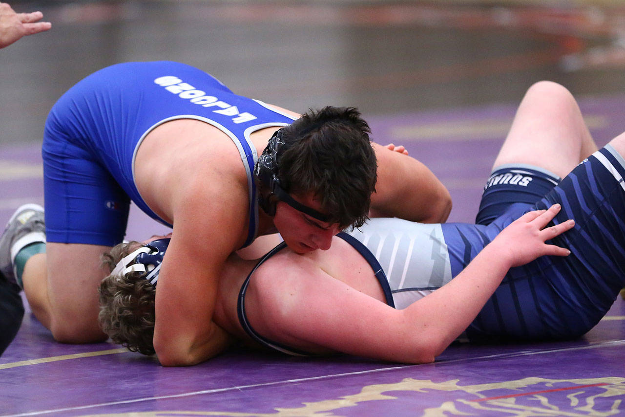 Cameron Martin pins his opponent.(Photo by John Fisken)