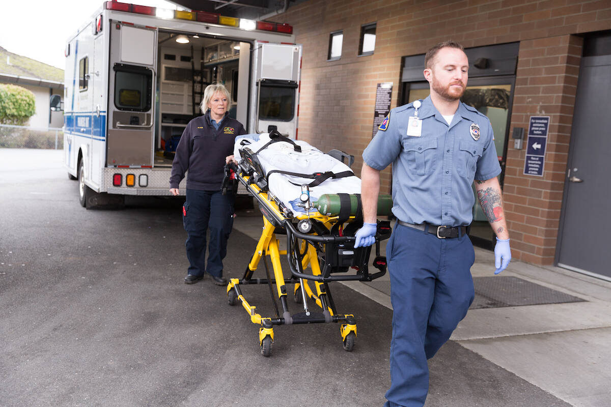 When minutes count, WhidbeyHealth EMS teams bring state-of-the-art equipment, skills and resources to you.