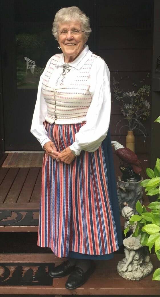 Majken Inga Warns obituary photo