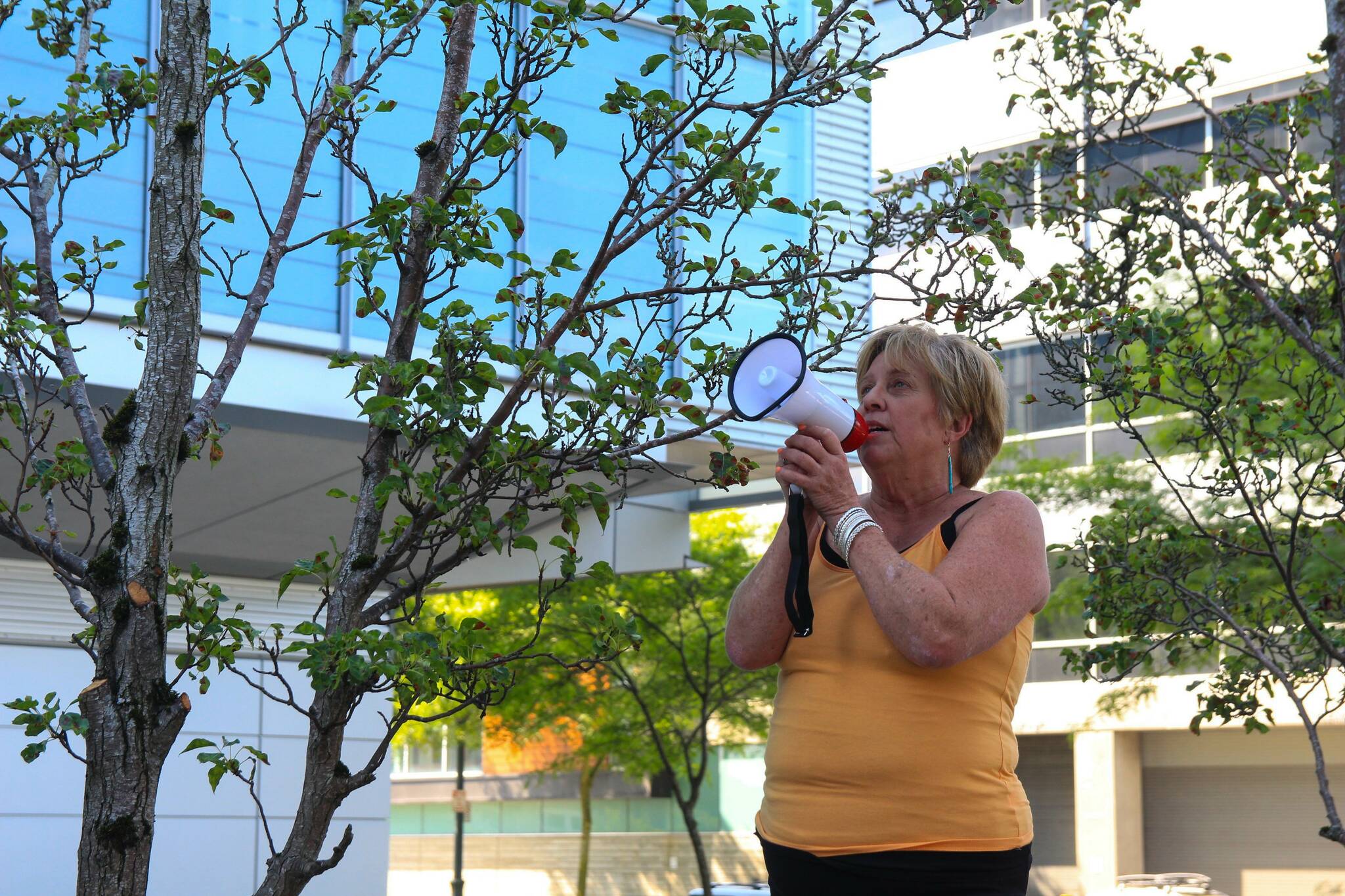 Photo by Luisa Loi/Whidbey News-Times
Patrice Huth protested in front of the Snohomish County Jail for over two hours.