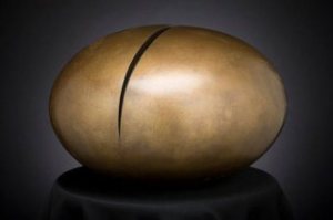 Jan Hoy’s sculpture “Crevice” has been accepted into the 2009 Collective Vissions Gallery Show.