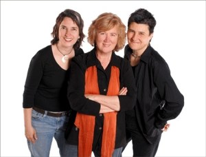 Singers Sandy Opatow