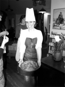 Northwest Language Academy Italian teacher Monica Lenoci lends her  cooking skills to last year’s Italian festival in Port Townsend. More Italian-style chefs will be on hand at this year’s festival at Bayview Corner to serve up antipasti