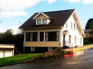 The Beachum house is pictured as it appears today. Present owner Ben Breedlove purchased the property in 1964