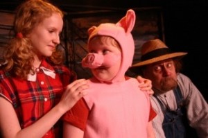 Lily Simpson as Fern