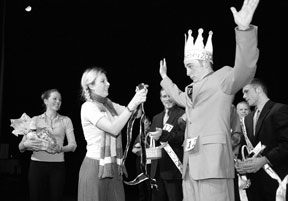 Accepting the winner’s sash from Gena Felton