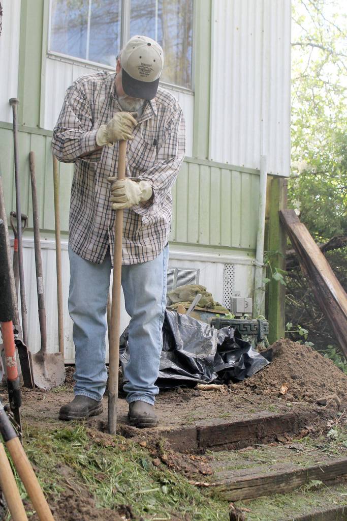 Annual workday draws over 300 volunteers to fix 36 homes