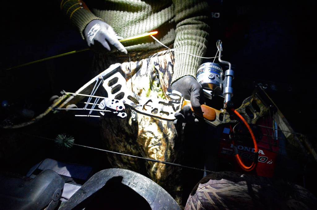 Bow fishermen return to Lone Lake for carp