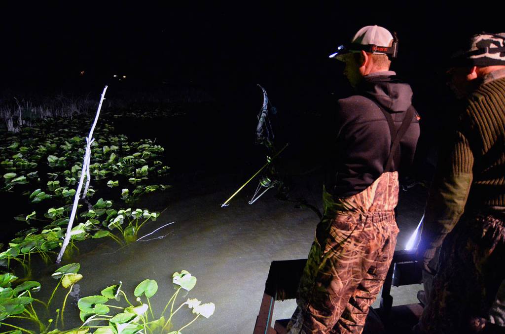 Bow fishermen return to Lone Lake for carp