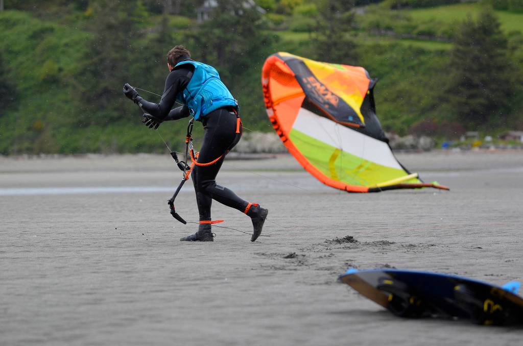 PHOTO GALLERY | Useless Bay, a kitesurfer’s playground