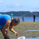 Be safe when clamoring for clams, health agency advises