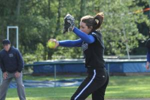 Murphy rallies late to tip Falcons / Softball