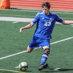 Smith anchors Falcon defense / Soccer
