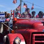 Maxwelton parade struggles to keep afloat