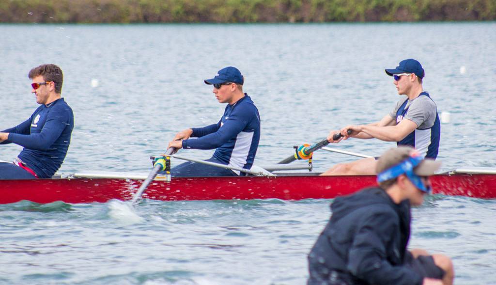Kale Reichersamer, center, rows for Gonzaga University. (Photo by Steven Glickman)