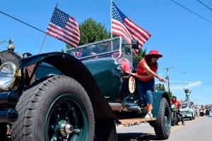 People rally to keep 4th of July events on track