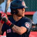 Huskies sign Muzzy / Baseball