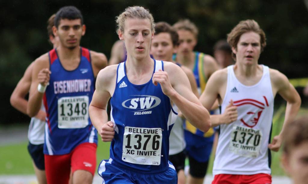 Callahan Yale runs for the Falcons at Lake Sammamish State Park.(Photo by Matt Simms)