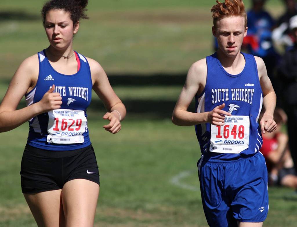 Flannery Friedman and Reilly McVay.(Photo by Matt Simms)