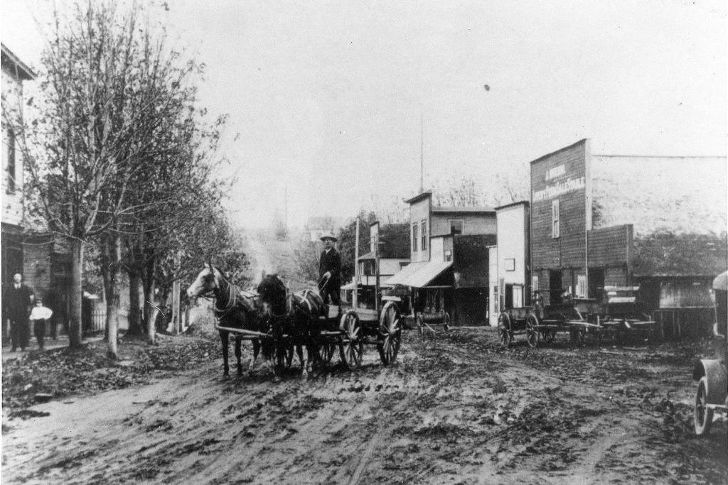 Langley, back in the days when parking was not a concern. As part of Sundays tour, Langleys colorful past will be discussed by local historian Bob Waterman during a 20-minute walking tour of the Village by the Sea.