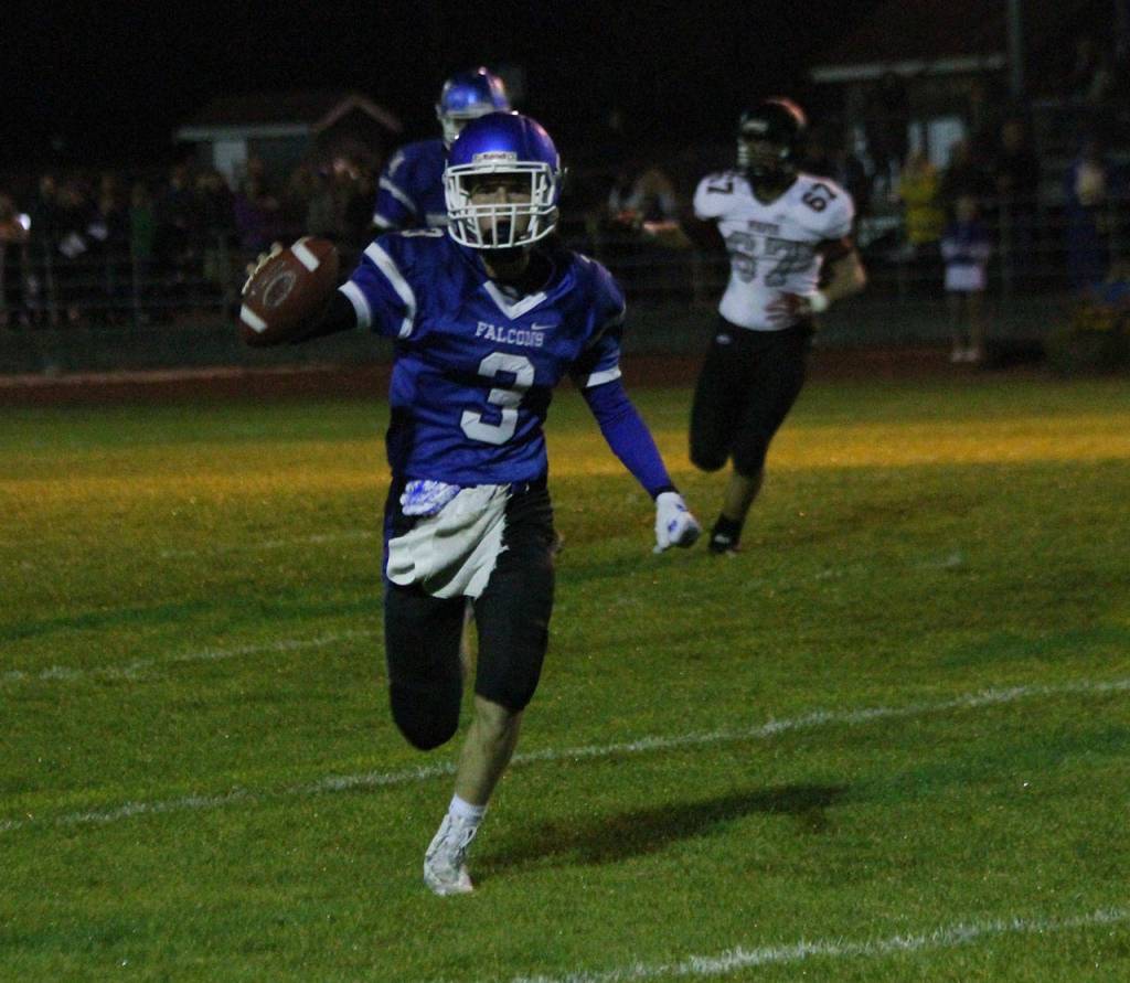 Kody Newman races in for a touchdown in Fridays Homecoming game win.(Photo by Jim Waller/South Whidbey Record)