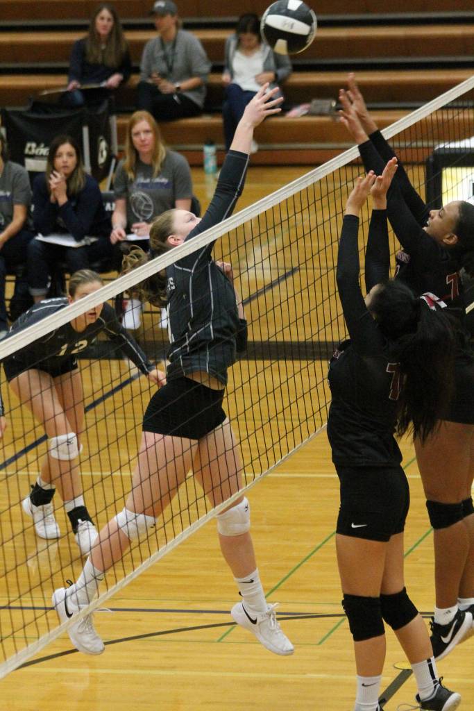 Emma Hodson, center, tips past the Northwest defense.(Photo by Jim Waller/South Whidbey Record)